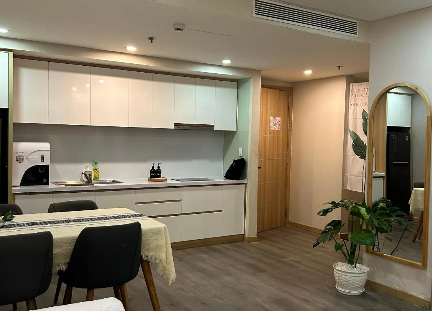 Riverside Suites Da Nang