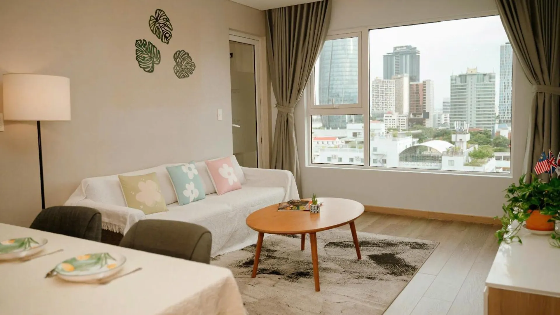 Riverside Suites Da Nang 0*,