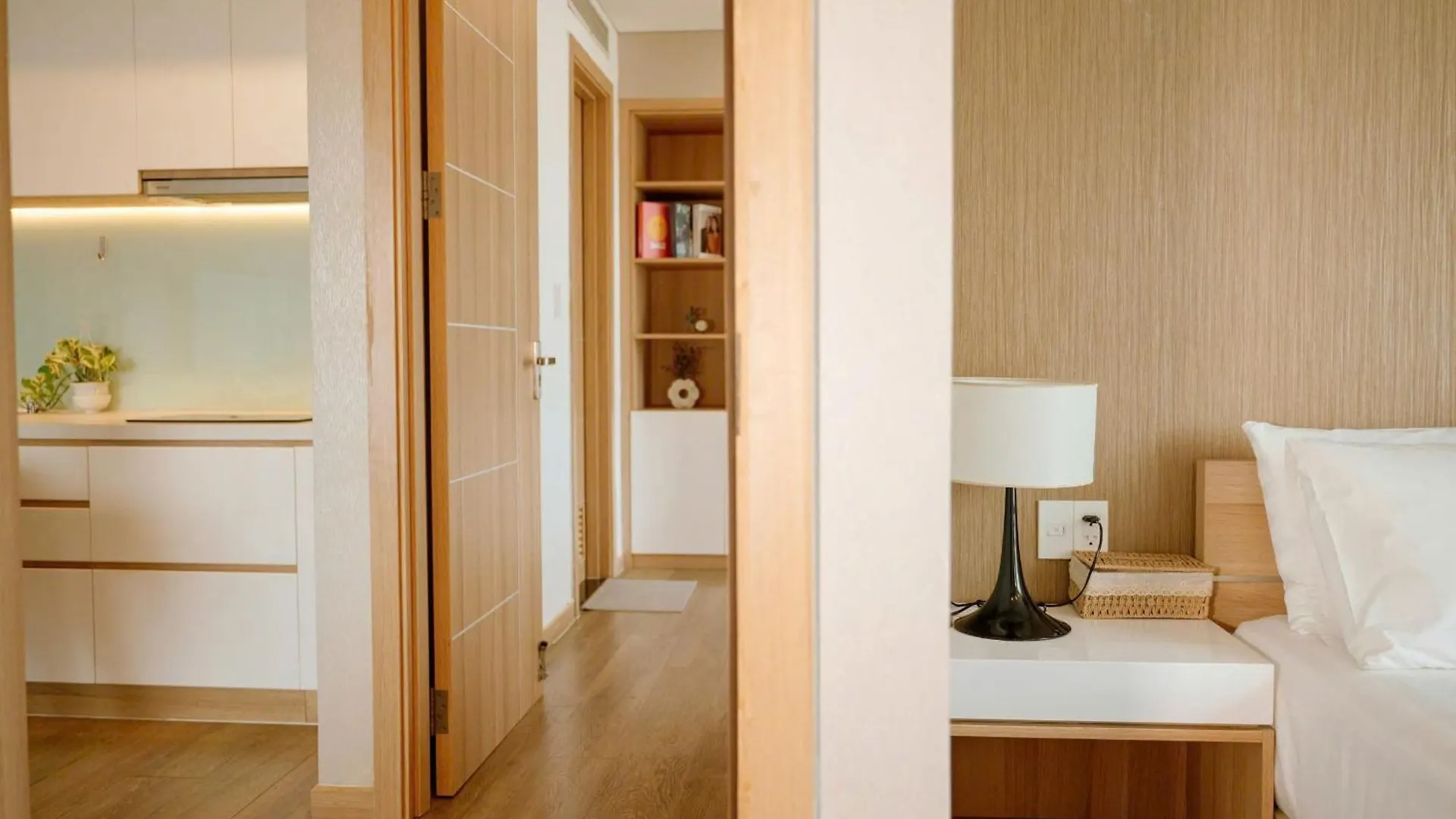 Riverside Suites Da Nang Apartment