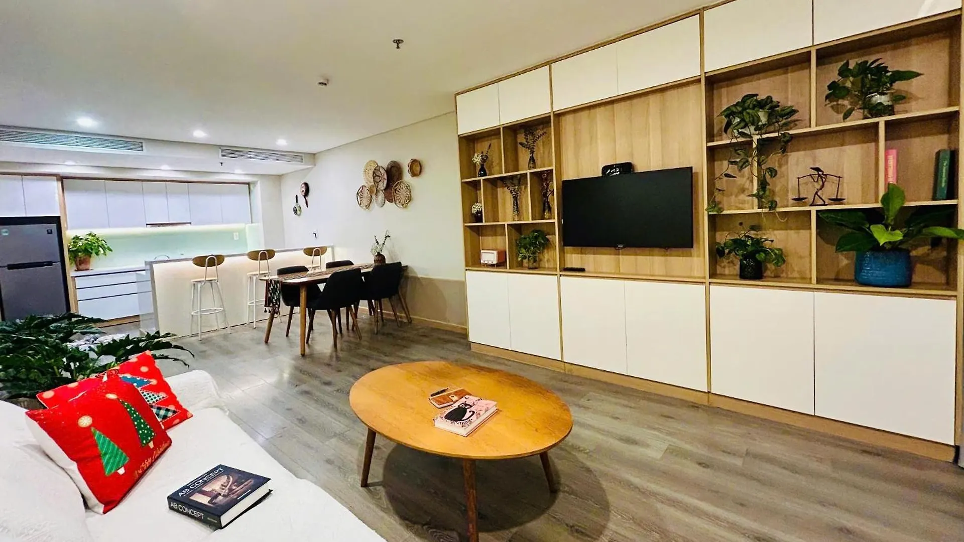 Riverside Suites Da Nang Apartment