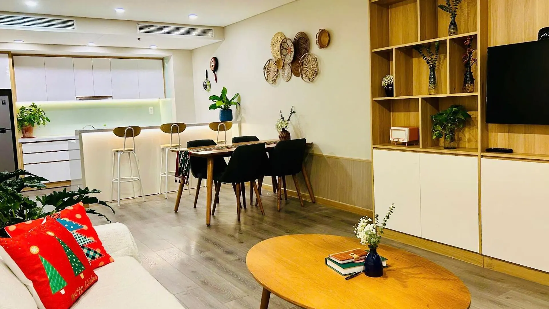 Apartment Riverside Suites Da Nang Vietnam