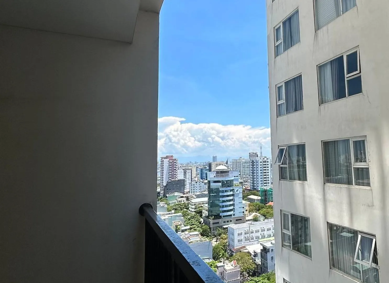 Riverside Suites Da Nang 0*,  Vietnam